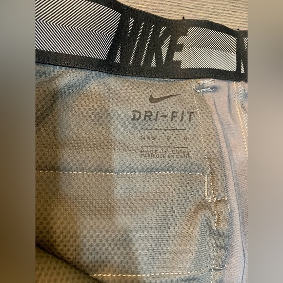 Nike Dri-Fit Golf Grey Khakis Men’s 34x34 - Picture 3 of 4